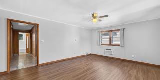 4 PIERSON Place Gallery 1
