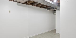 3512 S Division St Gallery 30