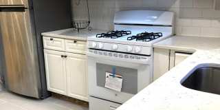 Beautiful 3-Bed/1-Bath Townhouse in Girard Estates/East Passyunk! Available NOW! Gallery 1