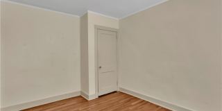 5854-5862 Forbes Ave Gallery 9