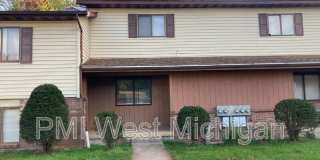 6081 In The Pines Dr SE Gallery 1