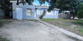 1385 NE 129th St Gallery 1