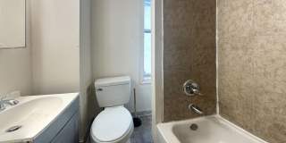 Charming 3-Bed Port Richmond Row Home Gallery 4