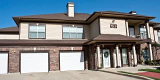 Estate Villas at Krum Gallery 27