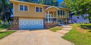 Charming 3-Bedroom West Des Moines Home with Fenced Yard & 2-Car Garage Gallery 1