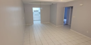 2206 Kimberly LN Apt 3 Gallery 1