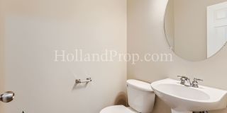 Stunning 4-Bedroom Townhouse with Dual Master Suites and Convenient 2-Car Garage in Hillsboro! Gallery 18