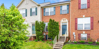 Beautifully Renovated Townhome in Walnut Ridge Gallery 1