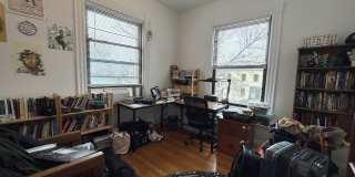 16 Davis Ave Gallery 12