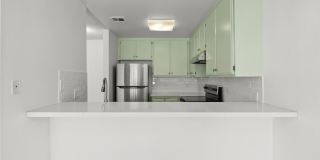 1140 East Ocean Boulevard Gallery 11
