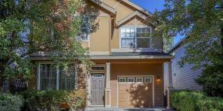 Lovely 3 Bed 2.5 Bath Home in Minnehaha Neighborhood! Gallery 1