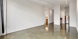 Authentic Loft Living in an Emeryville Landmark Gallery 15