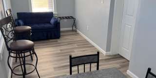 400 N Massachusetts Ave Gallery 12