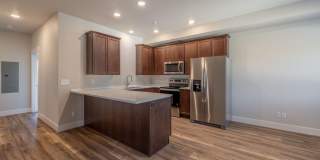 1013 &amp; 1015 Fifth St Gallery 1