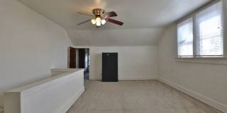 Central Campus - LARGE 4 Bedroom House with off-street parking Gallery 25