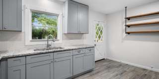 920 N Virginia Street Gallery 16