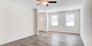 318 Bogle Street Gallery 3