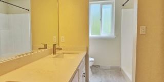 Charming 4 Bed 2 Bath Home in Des Moines, WA. Gallery 13