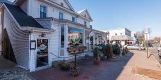2203 RICHMOND Highway Gallery 43