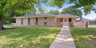1801 Ridgecrest Drive Gallery 1