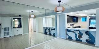 2711 1st Street unit: 102 Gallery 10