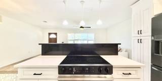 6660 Bay Street Gallery 17