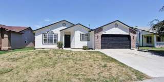 Immaculate Single-Level Home in Quiet Neighborhood Gallery 1