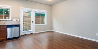 Garage, Backyard, 3 Bedroom - Now Leasing Gallery 4