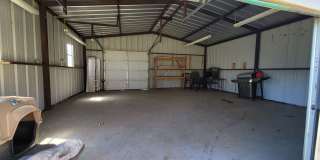 2/2 1 CAR GARAGE AND LARGE SHOP Gallery 15