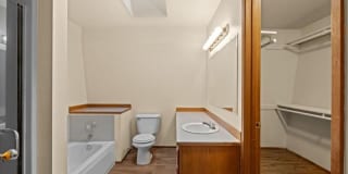 400 S. Morain Gallery 13