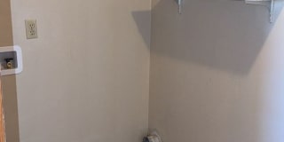 2709 Lore Street Gallery 12