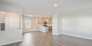 Spacious & Stylish 4-Bedroom Home in Prairie Trail | 2416 SW Plaza Pkwy, Ankeny Gallery 9