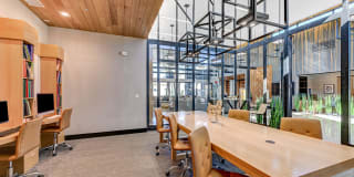 Maverick Gallery 190