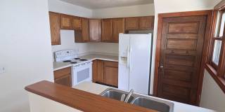 Handicap Accessible with 4 Bedrooms + Bonus Room & 2 Full Baths (Month-to-Month leases only) Gallery 12