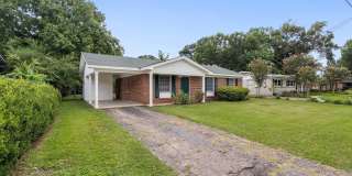 Charming 3-Bedroom Home with Fenced Yard – Convenient Location! Charming 3-Bedroom Home with Fenced Yard – Convenient Location! Gallery 22