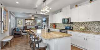 Beautiful, Partially Furnished Oceanside Home Gallery 7