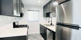 900 W College Street apartments Gallery 14
