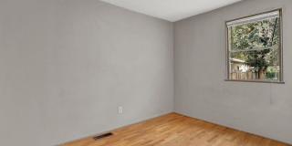 623 Iowa Avenue Gallery 21