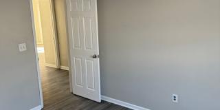 Spacious 4 Bed Condo Gallery 14