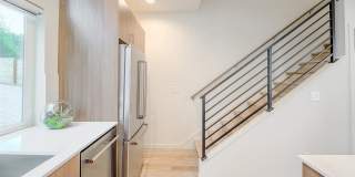 Seward Park Modern 2-Bedroom Home Gallery 12