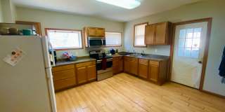 1408 Oshkosh Avenue Gallery 8