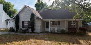 Beautiful 3 Bedroom 2 Bath Single Family Home- Pets welcome. Gallery 1