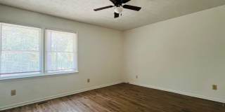 3 Bedroom and 2 Bath Home (No Pets) Gallery 13