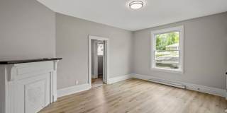 Beautiful 2 bedroom home in Homestead available August 1! Gallery 4