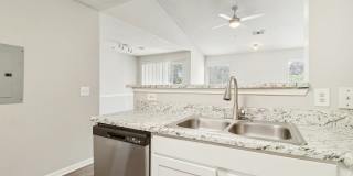 Varia at Oakcrest Gallery 5