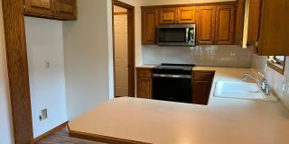 3 Bed / 2 Bath in heart of Springfield Gallery 7
