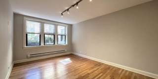2323 N Rockwell Gallery 1
