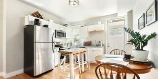 Completely remodeled 2 bedroom/office in Lawrenceville Gallery 1