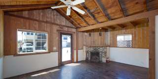 Charming 1BR Beach Cottage in Hollywood by the Sea – Private Yard & Walk to the Sand Charming 1BR Beach Cottage in Hollywood by the Sea – Private Yard & Walk to the Sand Gallery 5