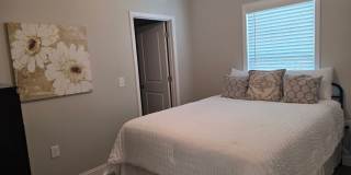 2 Bed 2 Bath Gallery 11